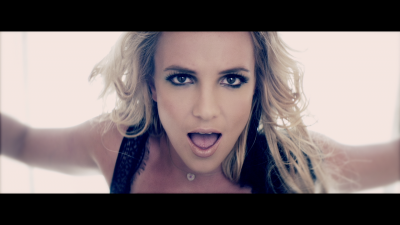 BritneySpears_Criminal_USZM21100143_mov_snapshot_04_56_2021_06_27_01_45_07.png
