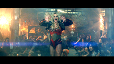 BritneySpears_DANCETillTheWorldEnds_USZM21100068_mov_snapshot_02_12_2021_06_26_22_59_43.png