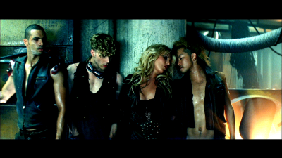 BritneySpears_DANCETillTheWorldEnds_USZM21100068_mov_snapshot_02_53_2021_06_26_23_06_53.png