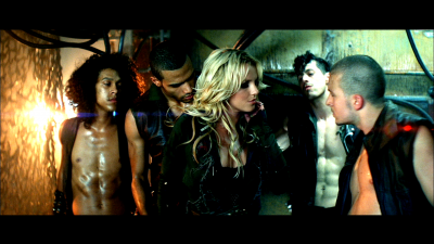 BritneySpears_DANCETillTheWorldEnds_USZM21100068_mov_snapshot_03_10_2021_06_26_23_08_46.png