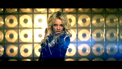 BritneySpears_DANCETillTheWorldEnds_USZM21100068_mov_snapshot_04_41_2021_06_26_23_20_48.png