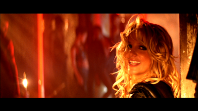 BritneySpears_DANCETillTheWorldEnds_USZM21100068_mov_snapshot_05_21_2021_06_26_23_23_19.png