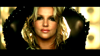 BritneySpears_DANCETillTheWorldEnds_USZM21100068_mov_snapshot_05_22_2021_06_26_23_23_26.png