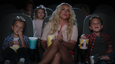 Click to view full size image
==============
BritneySpears_OohLaLa_USRV81300273_mov_snapshot_00_25_2021_06_27_00_04_06.png BritneySpears_OohLaLa_USRV81300273_mov_snapshot_00_25_2021_06_27_00_04_06.png