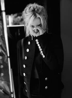 Click to view full size image
==============
03_28129~2.jpg 03_28129~2.jpg